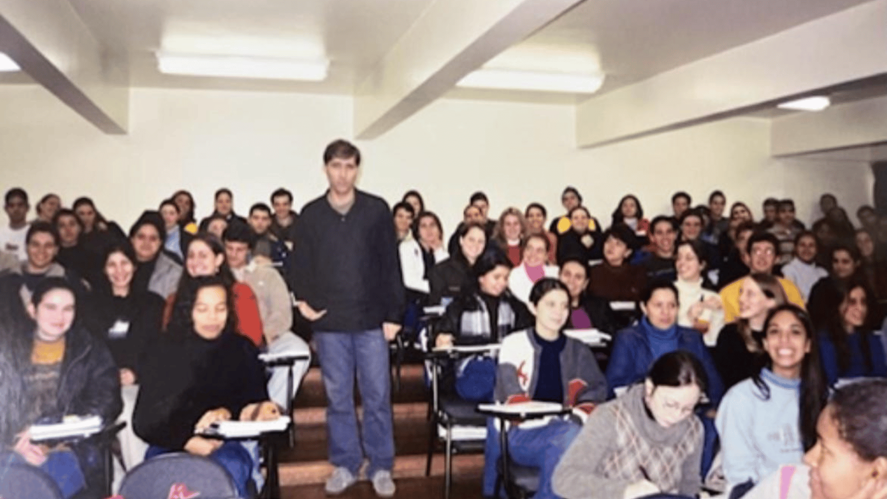 Em sala de aula preparando para concursos.